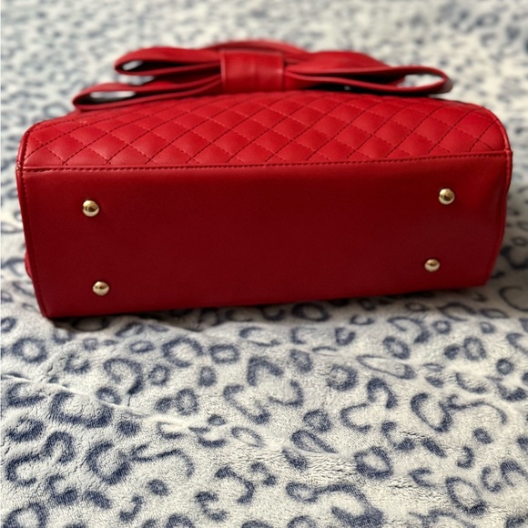 Chic Red Quilted Satchel with Bow - Picture 3 of 6